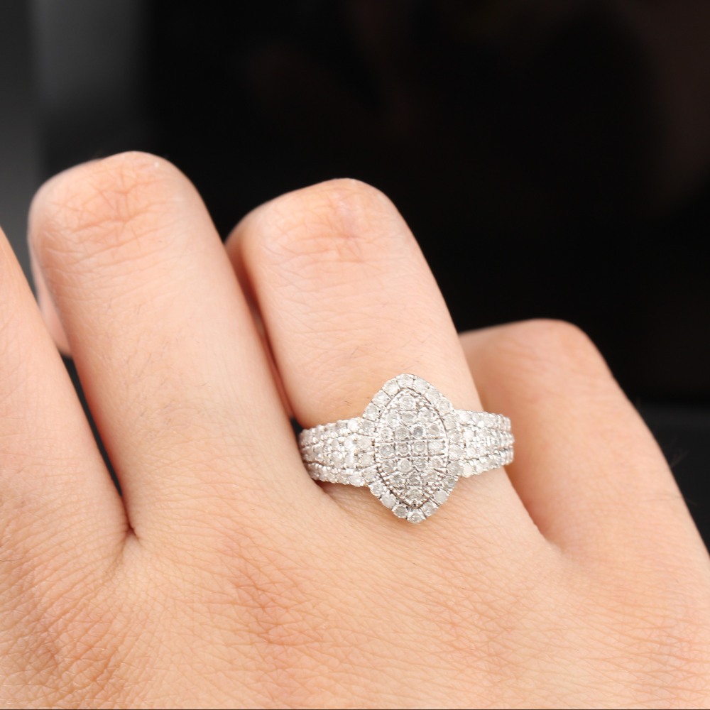 10k Yellow Gold Women's Diamond Ring 1.09 ct