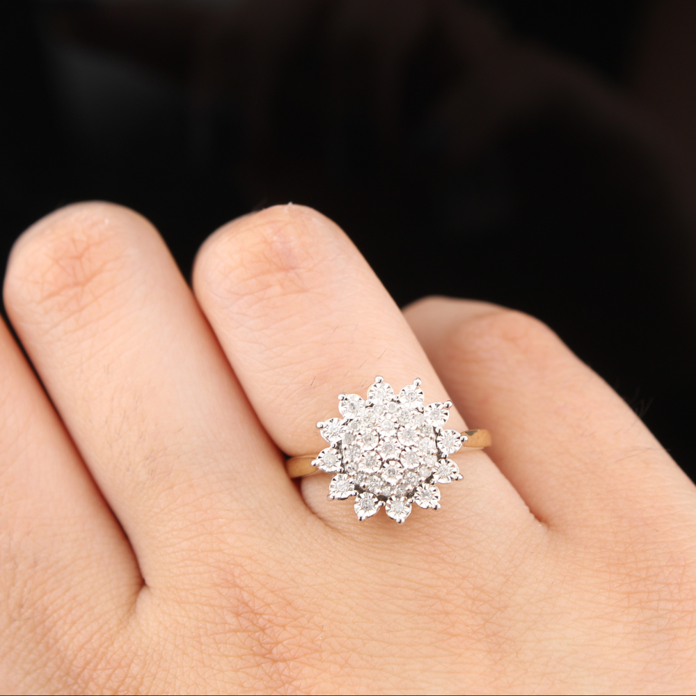 10k Yellow Gold Ladies Flower Diamond Ring 0.25 ctw