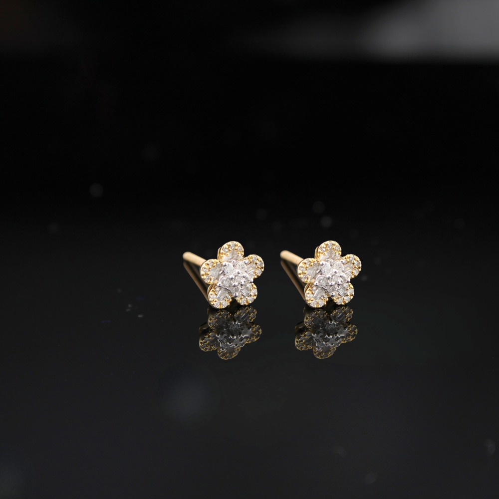 10K Diamond Flower Studs 0.25 ctw