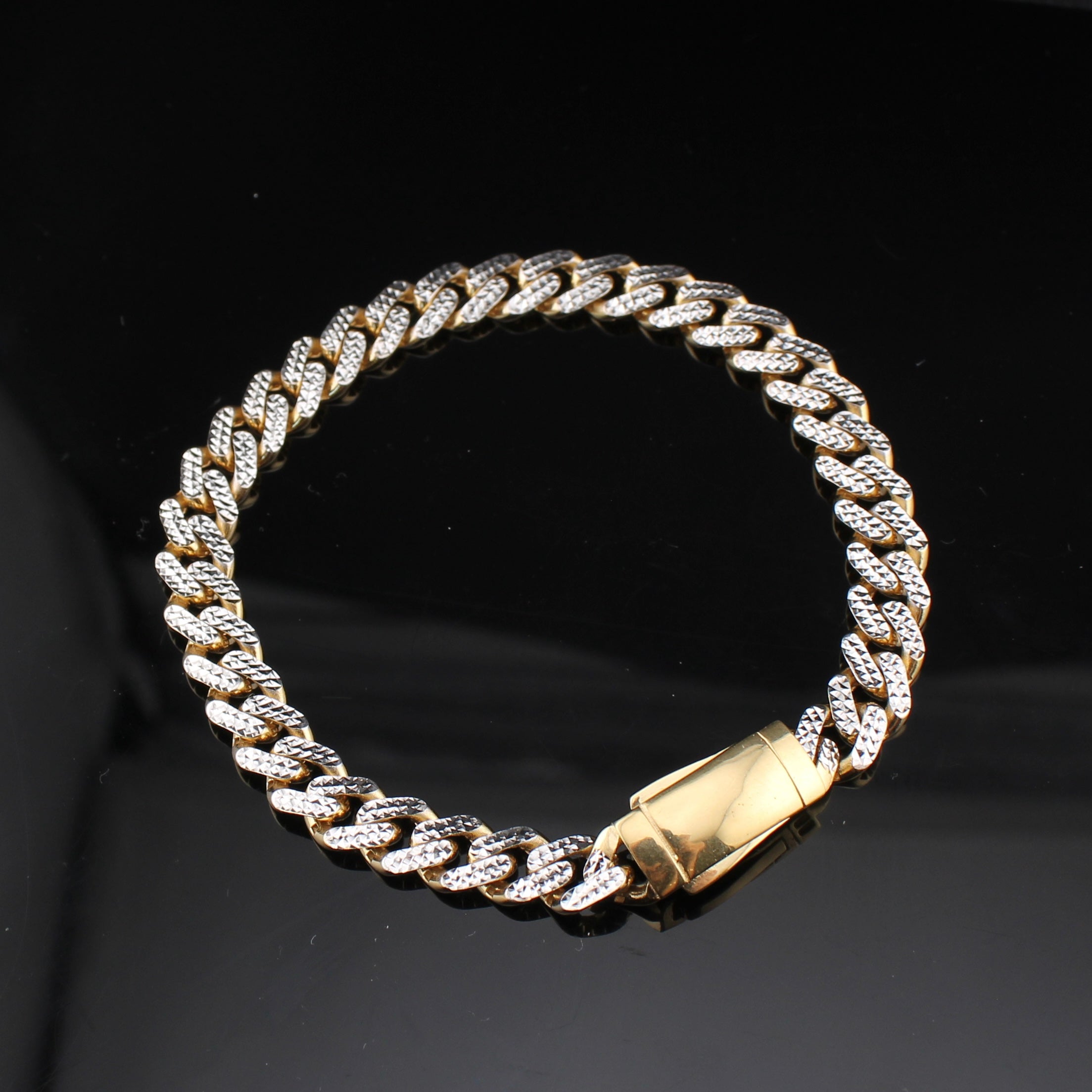 10K Diamond Cut Cuban Bracelet 8in