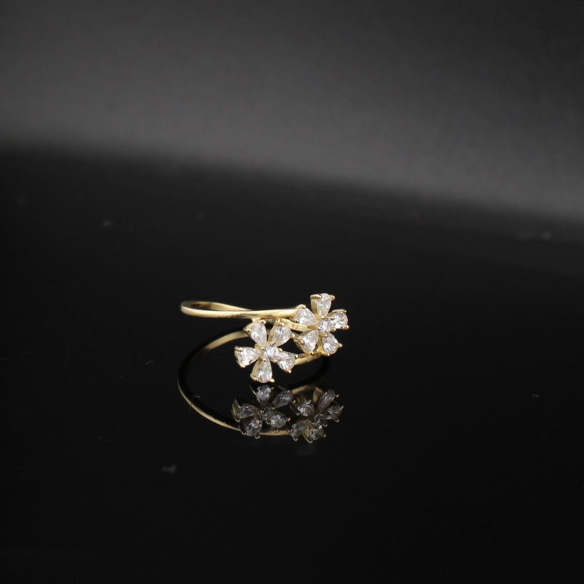 14K Gold Floral Ring