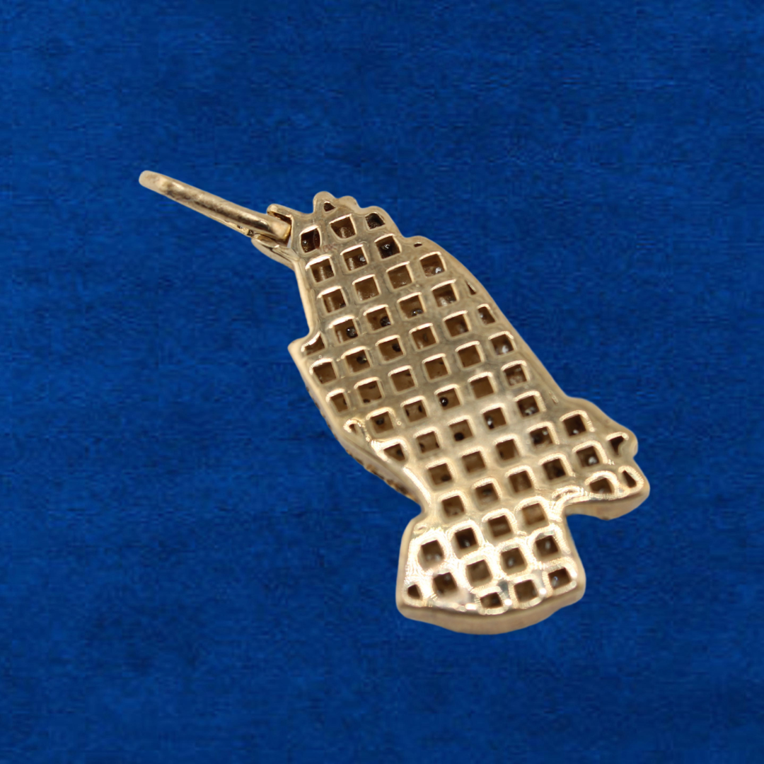 10K Diamond Praying Hands
