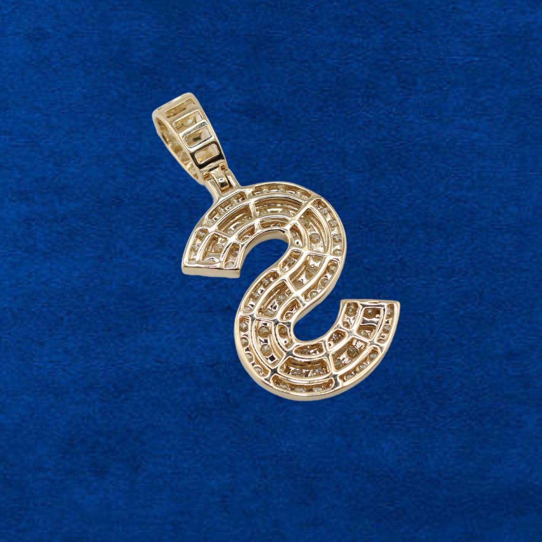 10K Diamond "S" letter