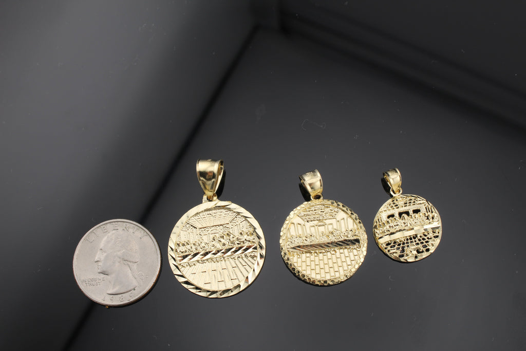 10k last supper pendant with nugget finishing