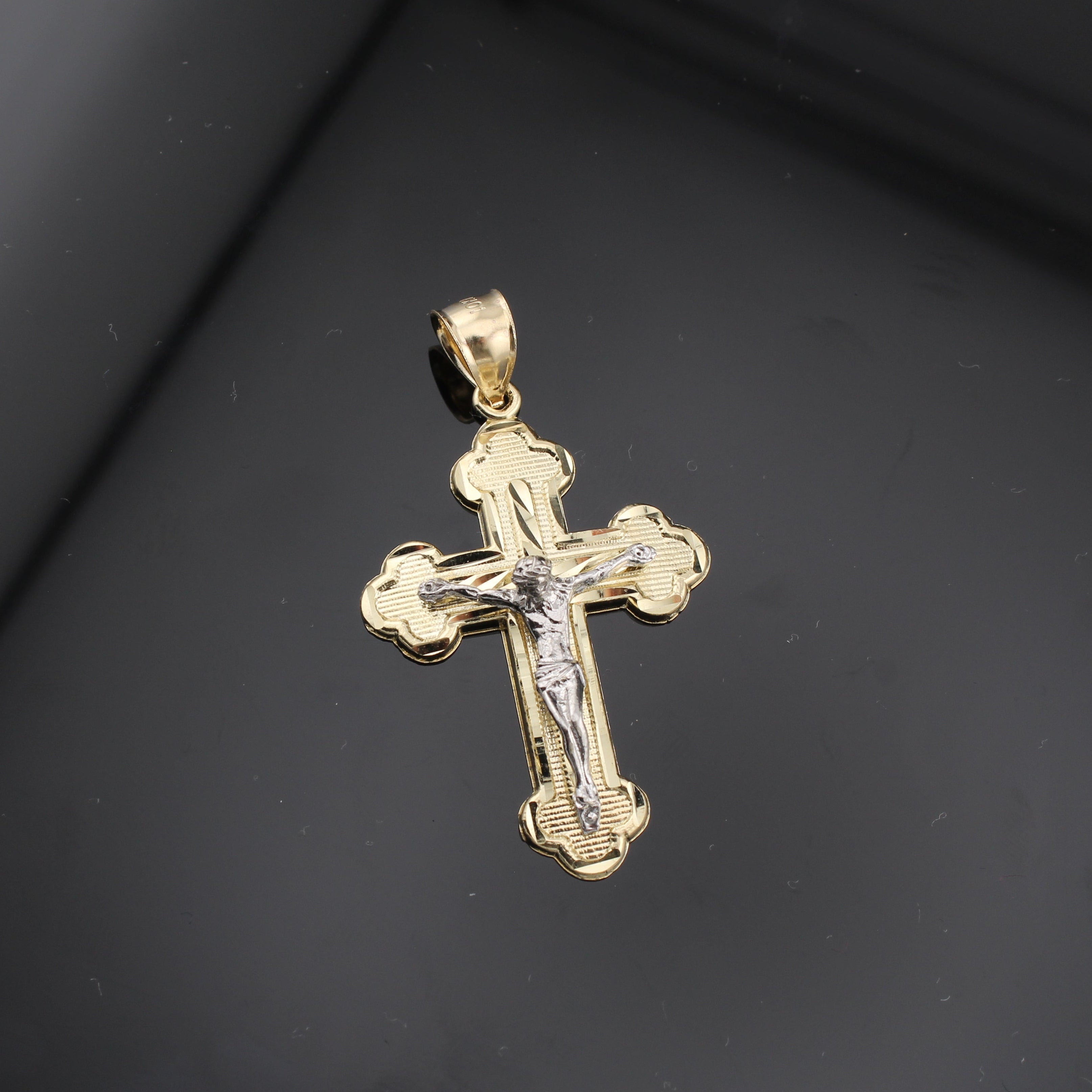 10k Gold Cross with jesus Crucifix pendant