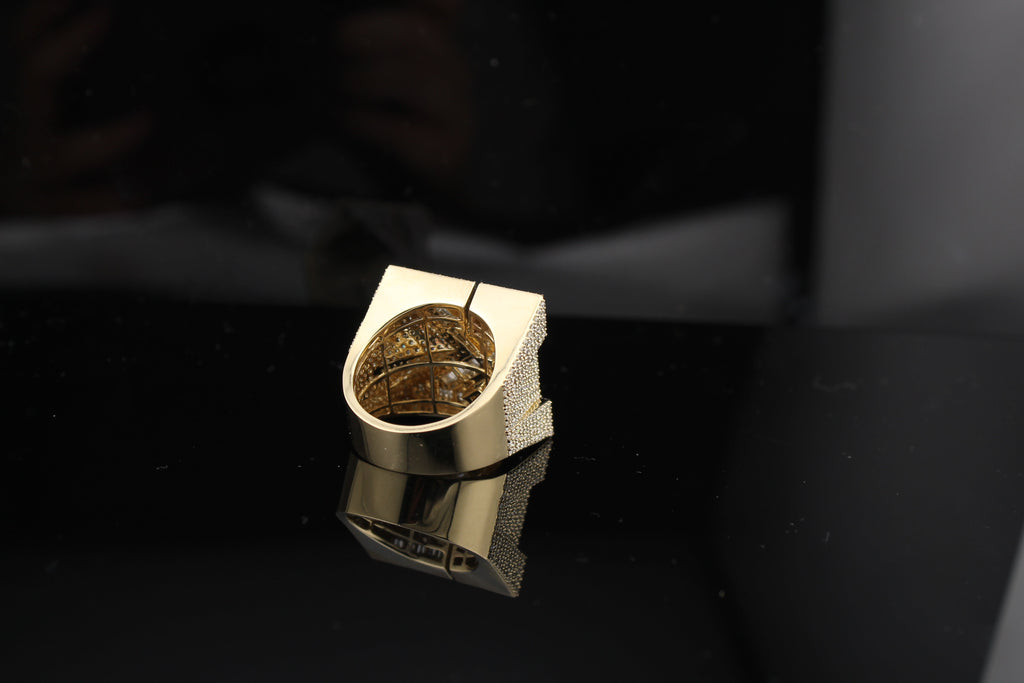 10K Big "K" Inital Diamond Ring