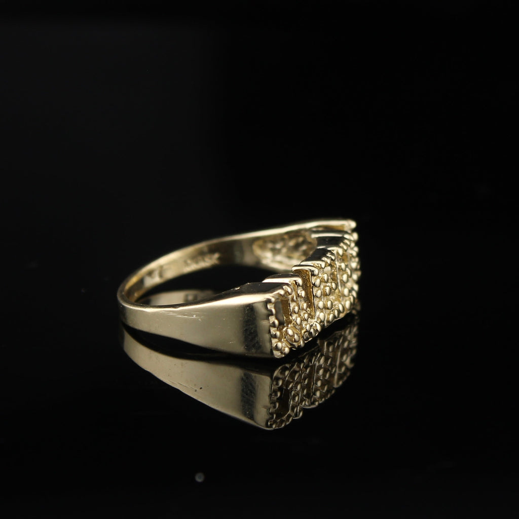 10K Gold Queen Ring