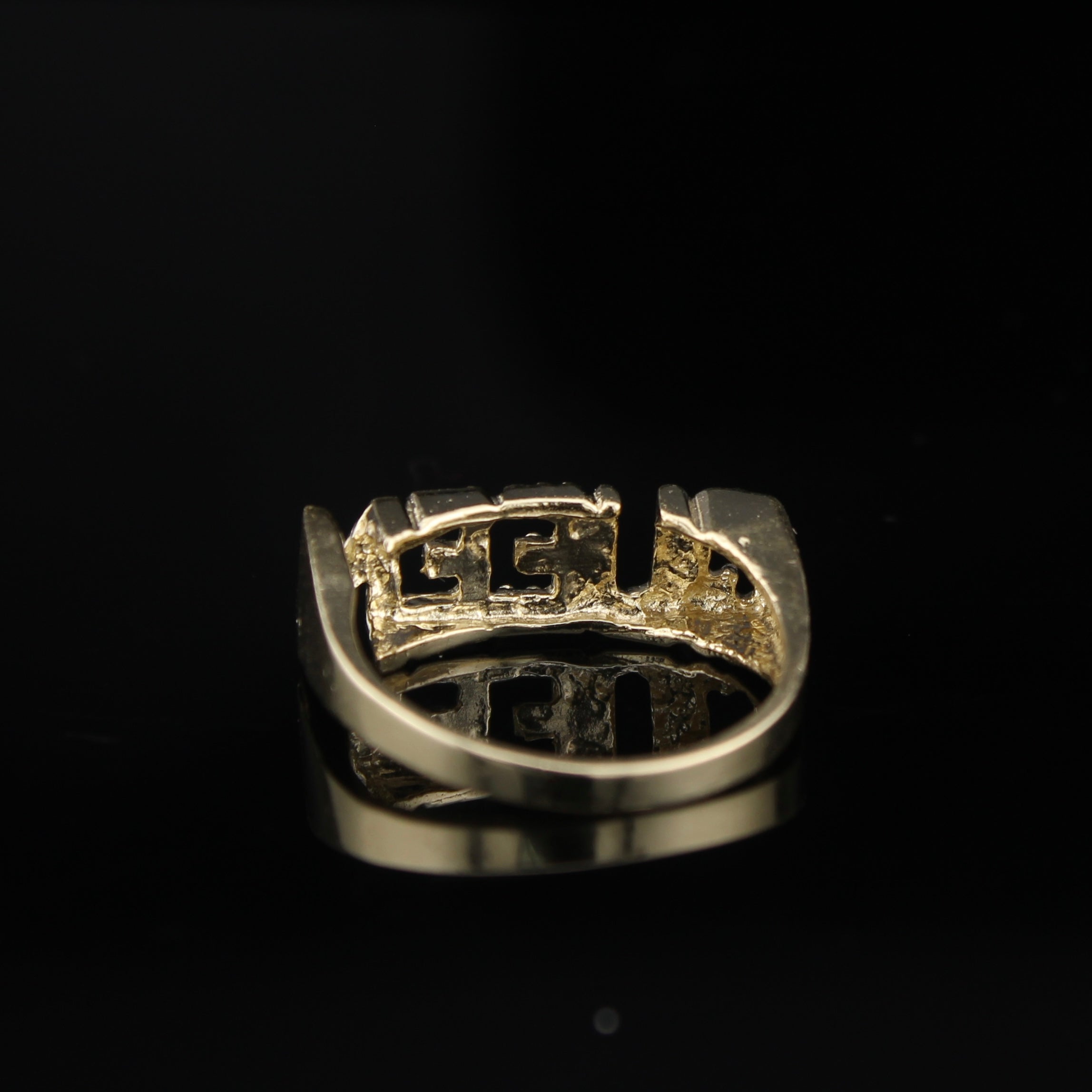 10K Gold Queen Ring