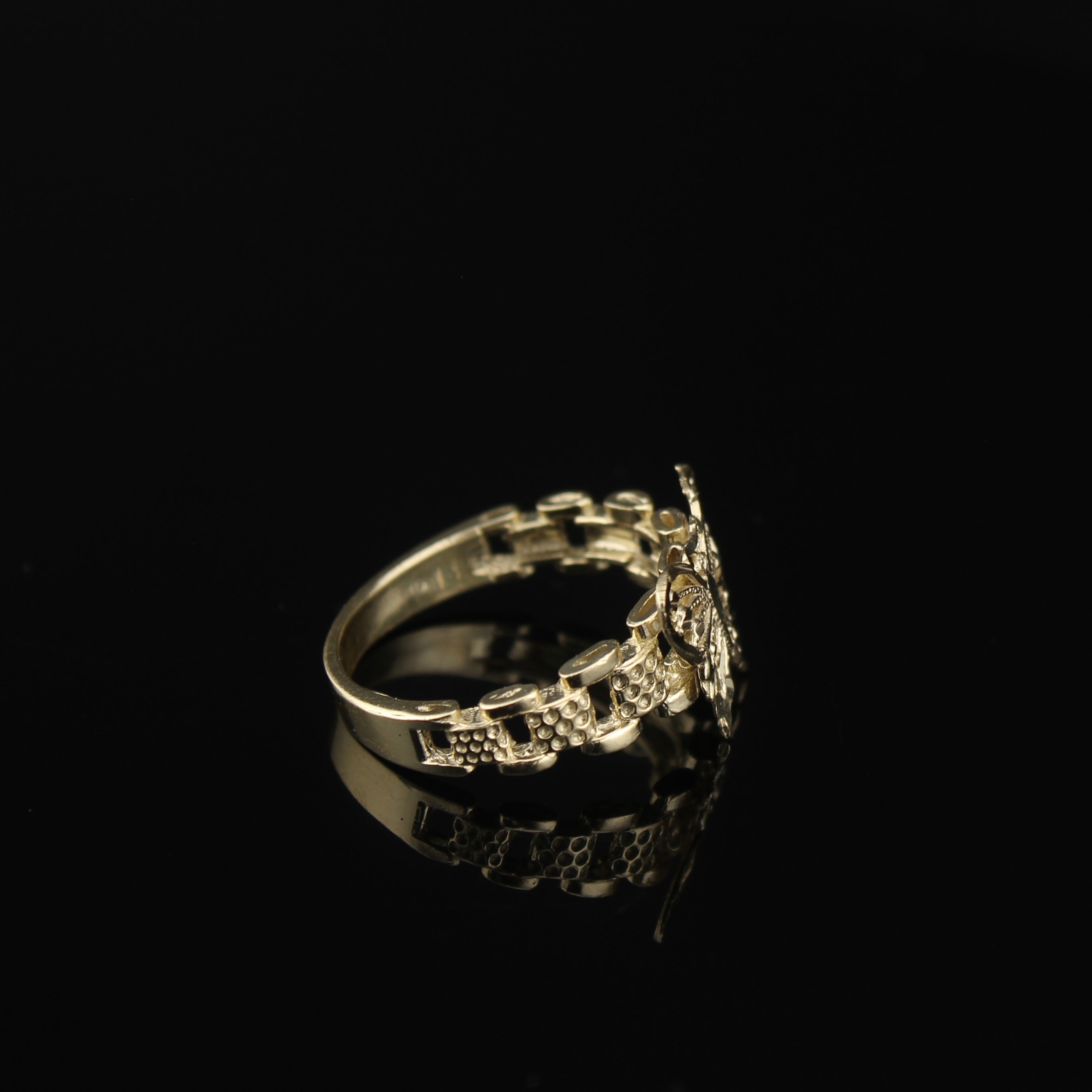 10K Butterfly Ring