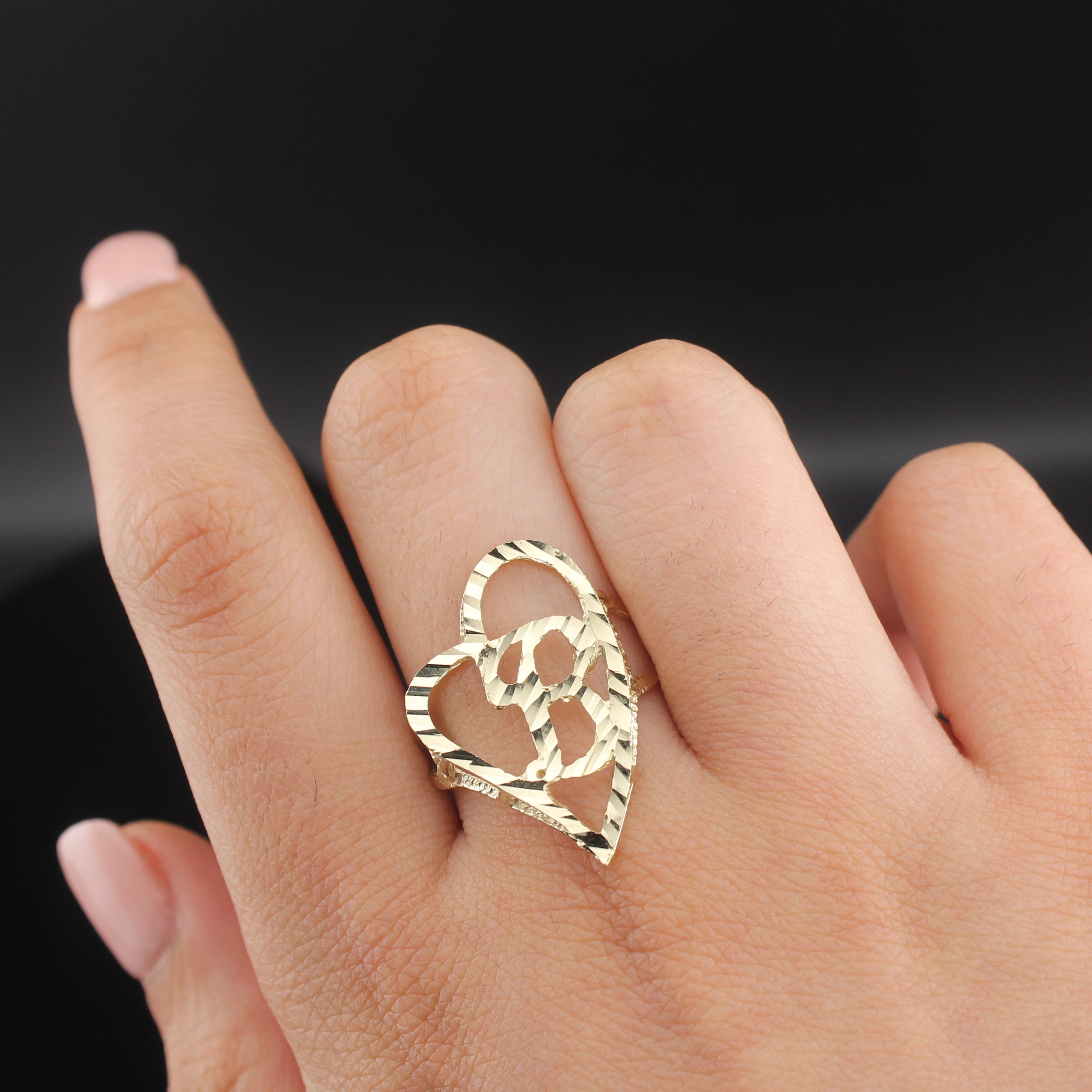10K Large Heart B Ring