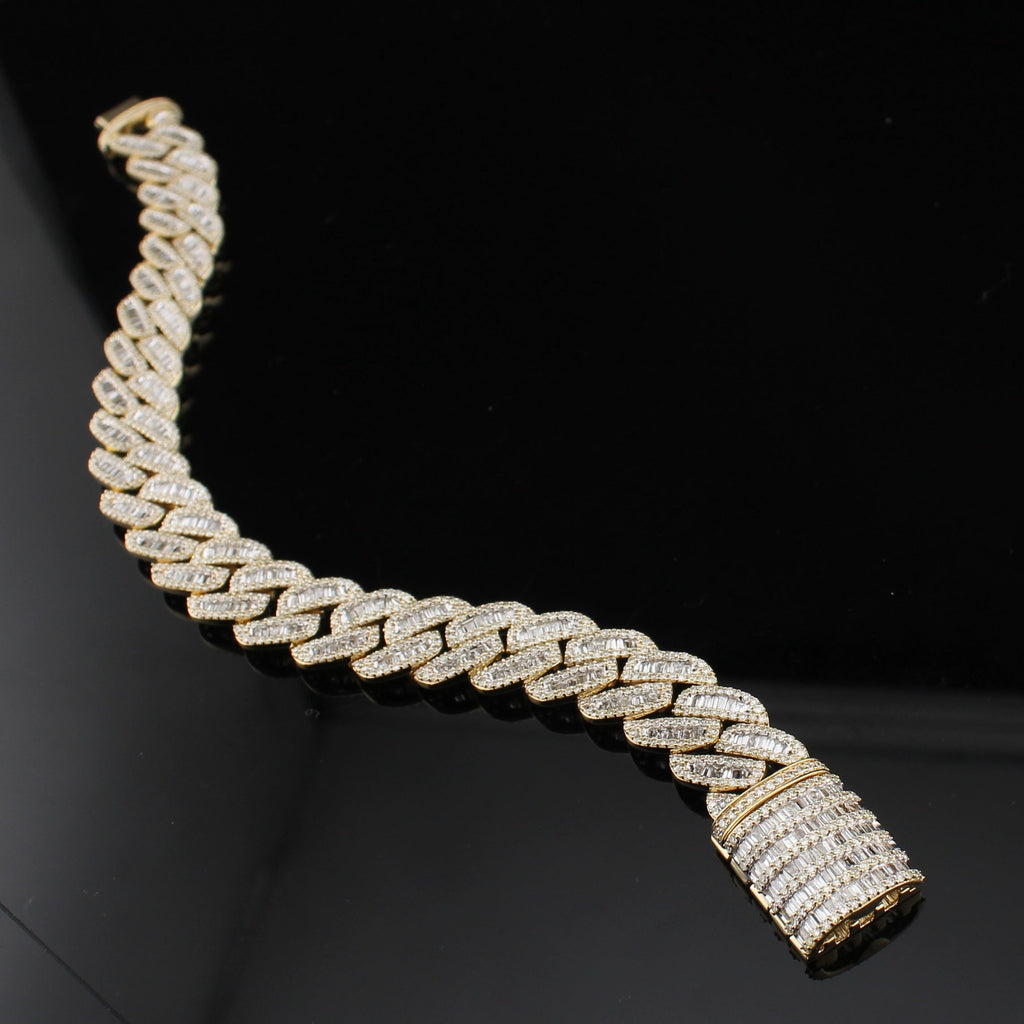 10K Diamond Cuban Mens Bracelet  7 carats, 35 grams