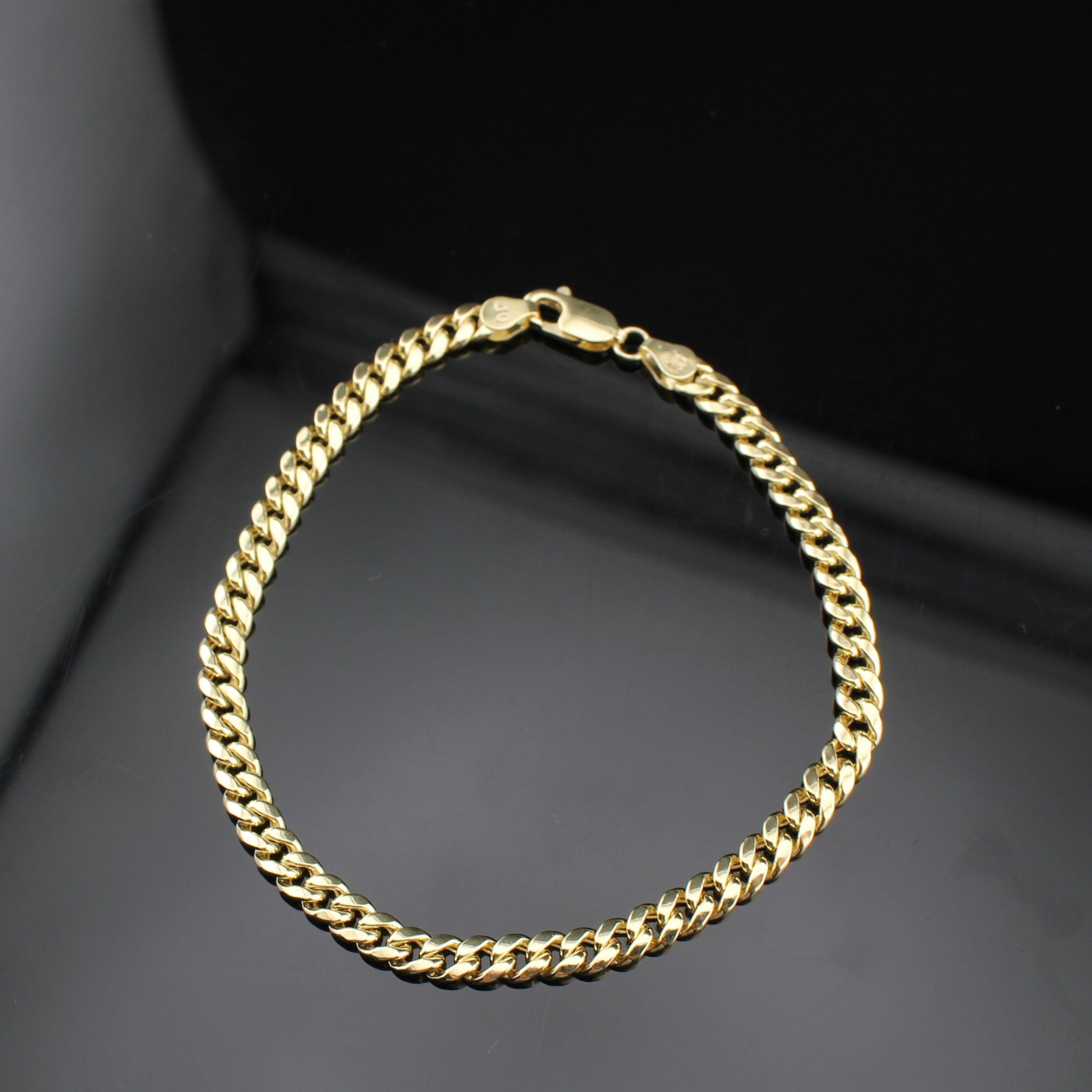 10K Cuban Link Bracelet 8 in