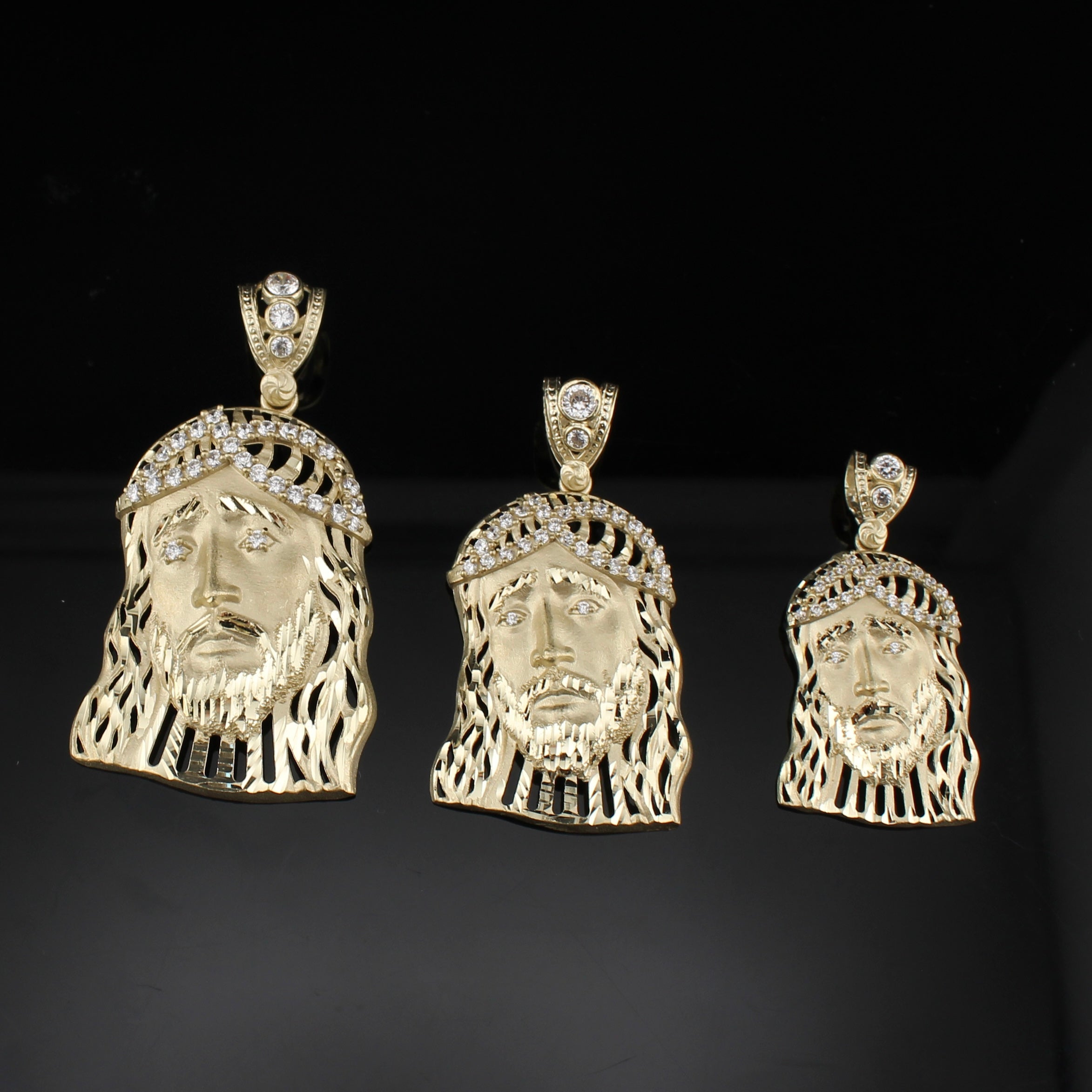 10K Gold Jesus Face Pendant