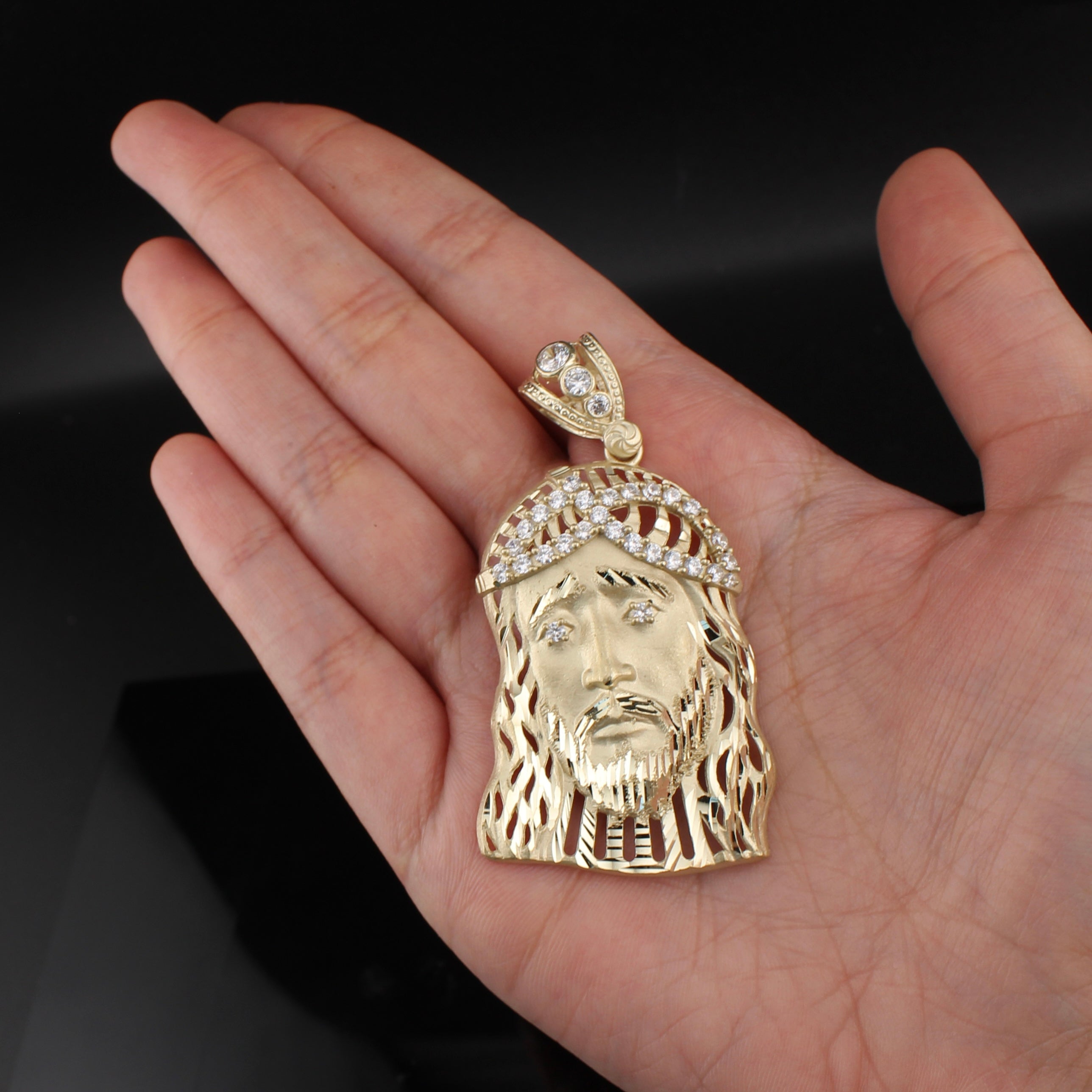 10K Gold Jesus Face Pendant