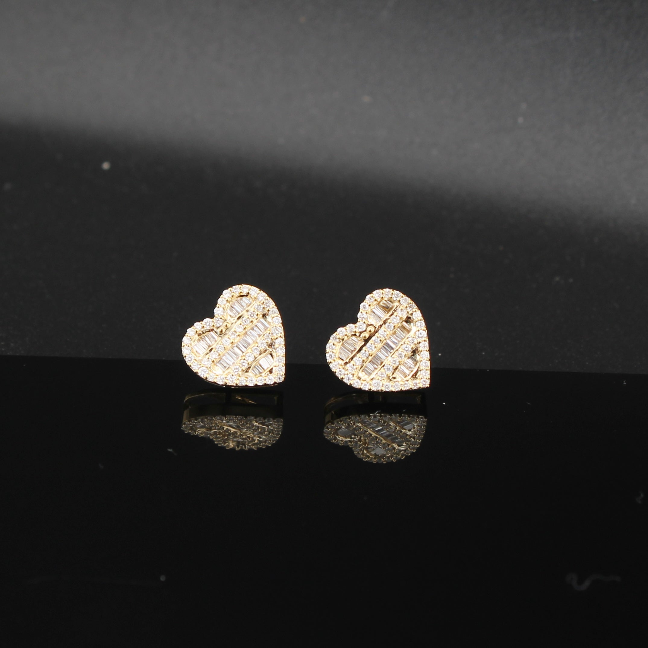 10K Diamond Heart Earrings Studs